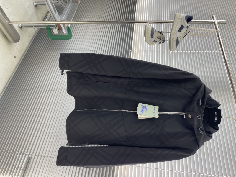 Bv*b*rry outwear